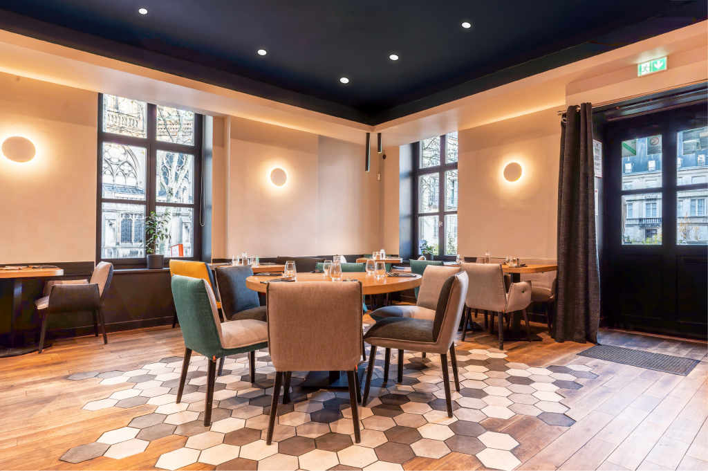 Salle du restaurant Au Coin de la Rue